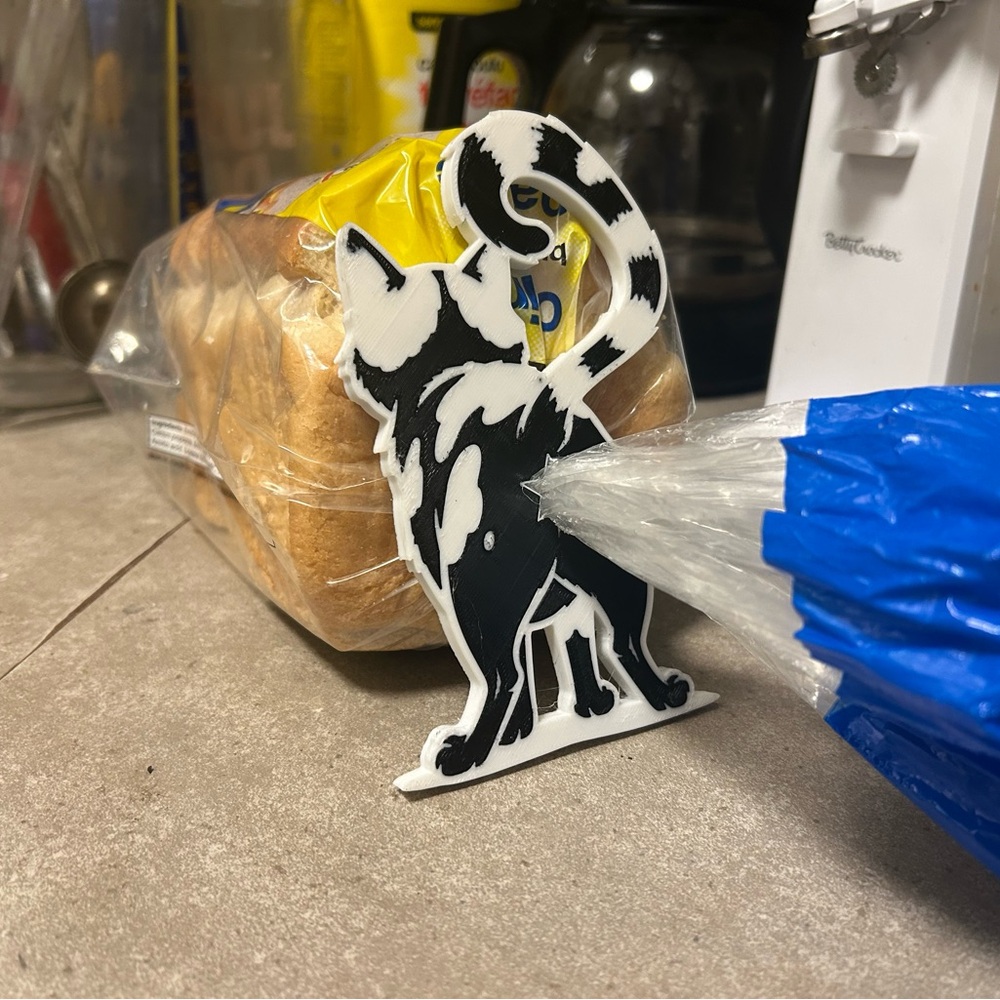 Cat rear end bread tie